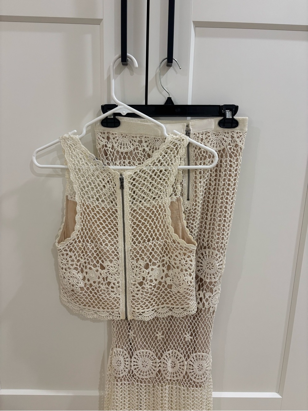 Alice and Olivia Crochet Matching Set - Picture 4 of 5